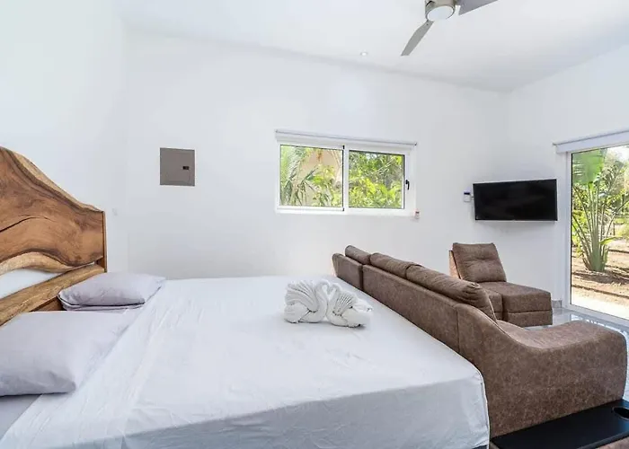 Modern And In A Peaceful Gated Community With A Private Swimming Pool * Brasilito