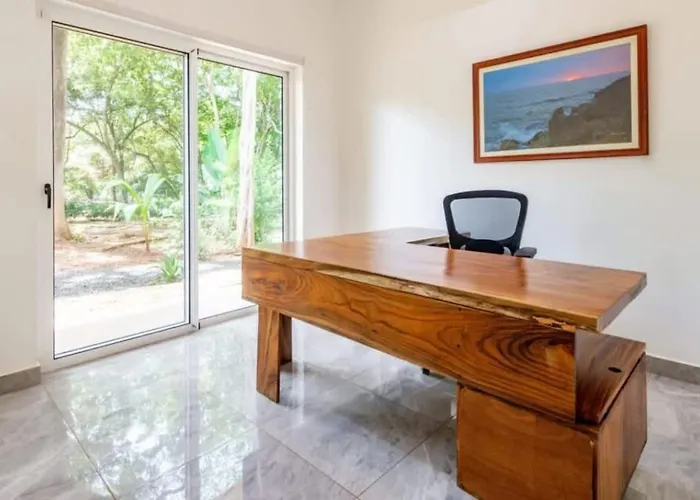 Modern And In A Peaceful Gated Community With A Private Swimming Pool Holiday home *